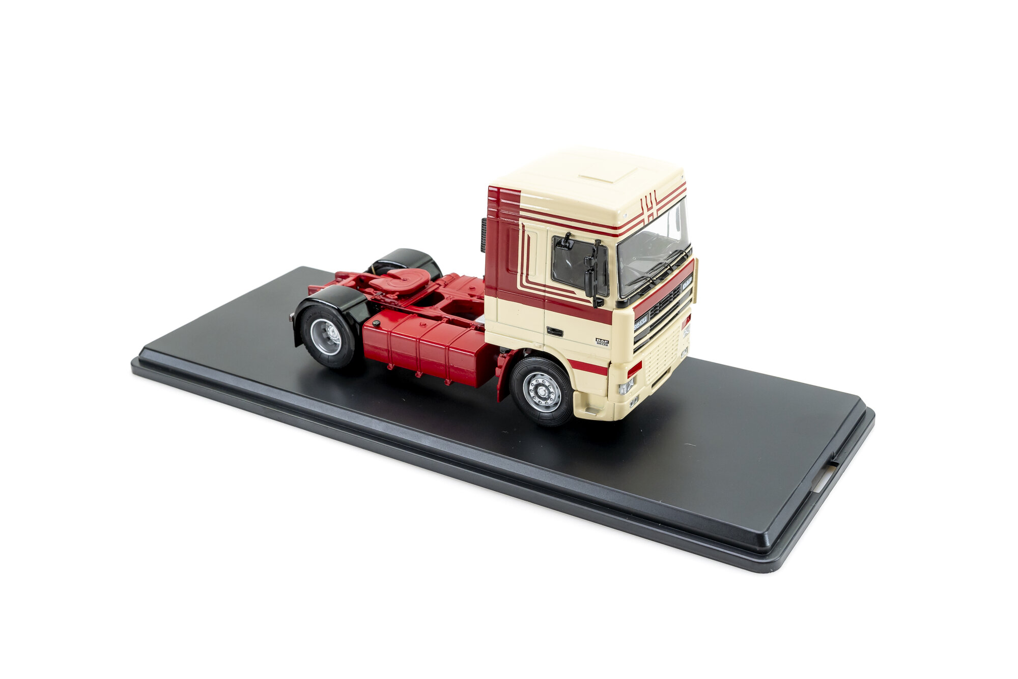 DAF 95 XF 430, beige/dark red | Modelsnavigator.com