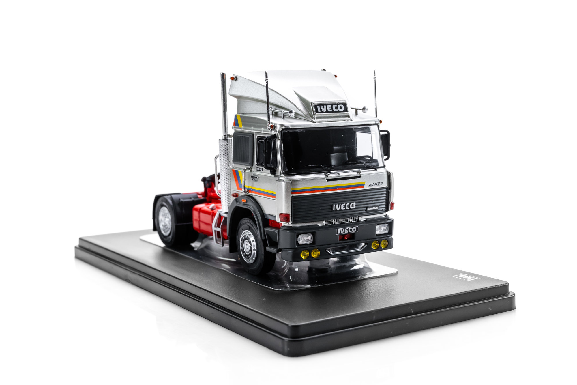 Iveco Turbostar 1938 Special, silver, 1984 | Modelsnavigator.com