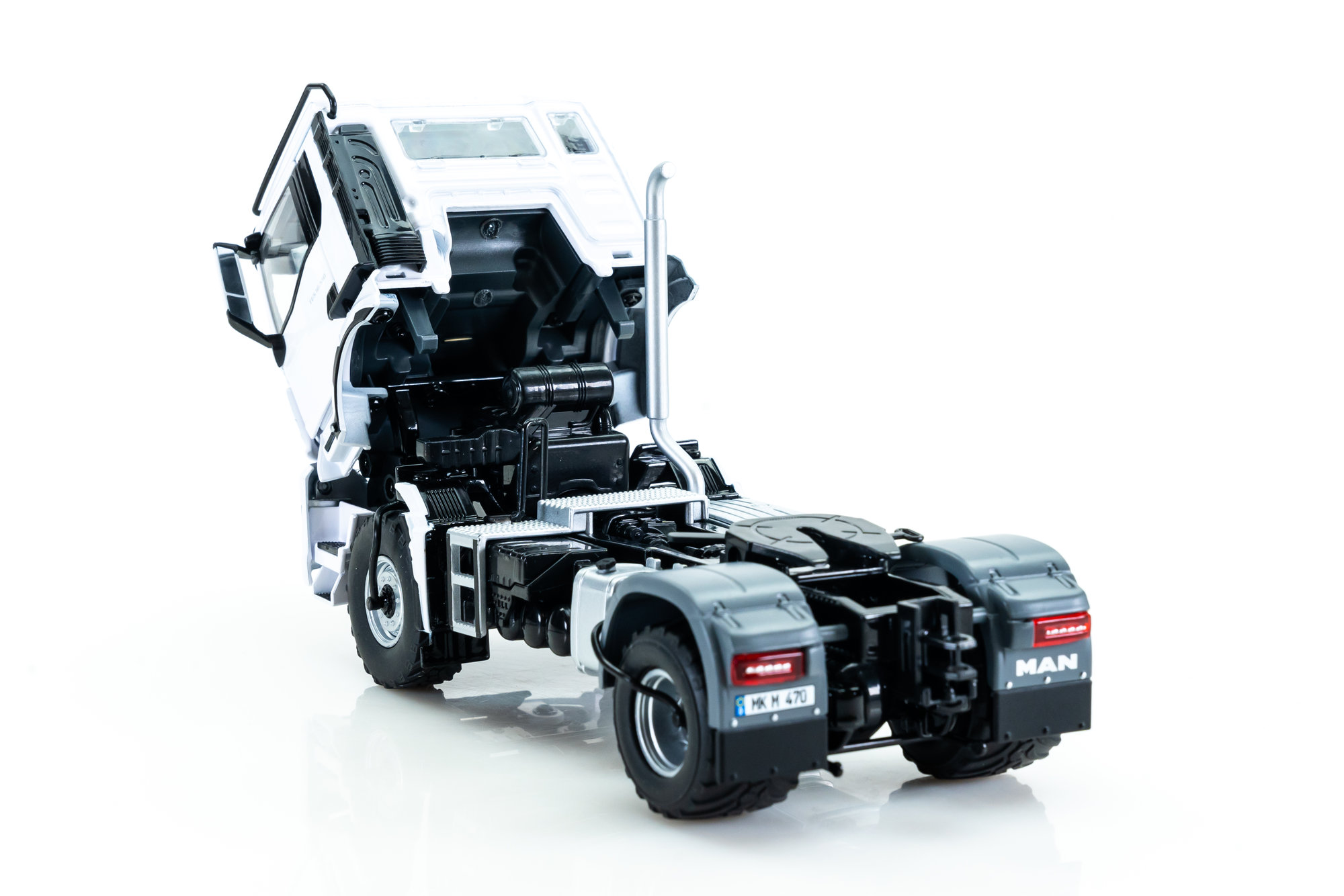 MAN TGS 18.510 4x4 BL 2-axle tractor - white