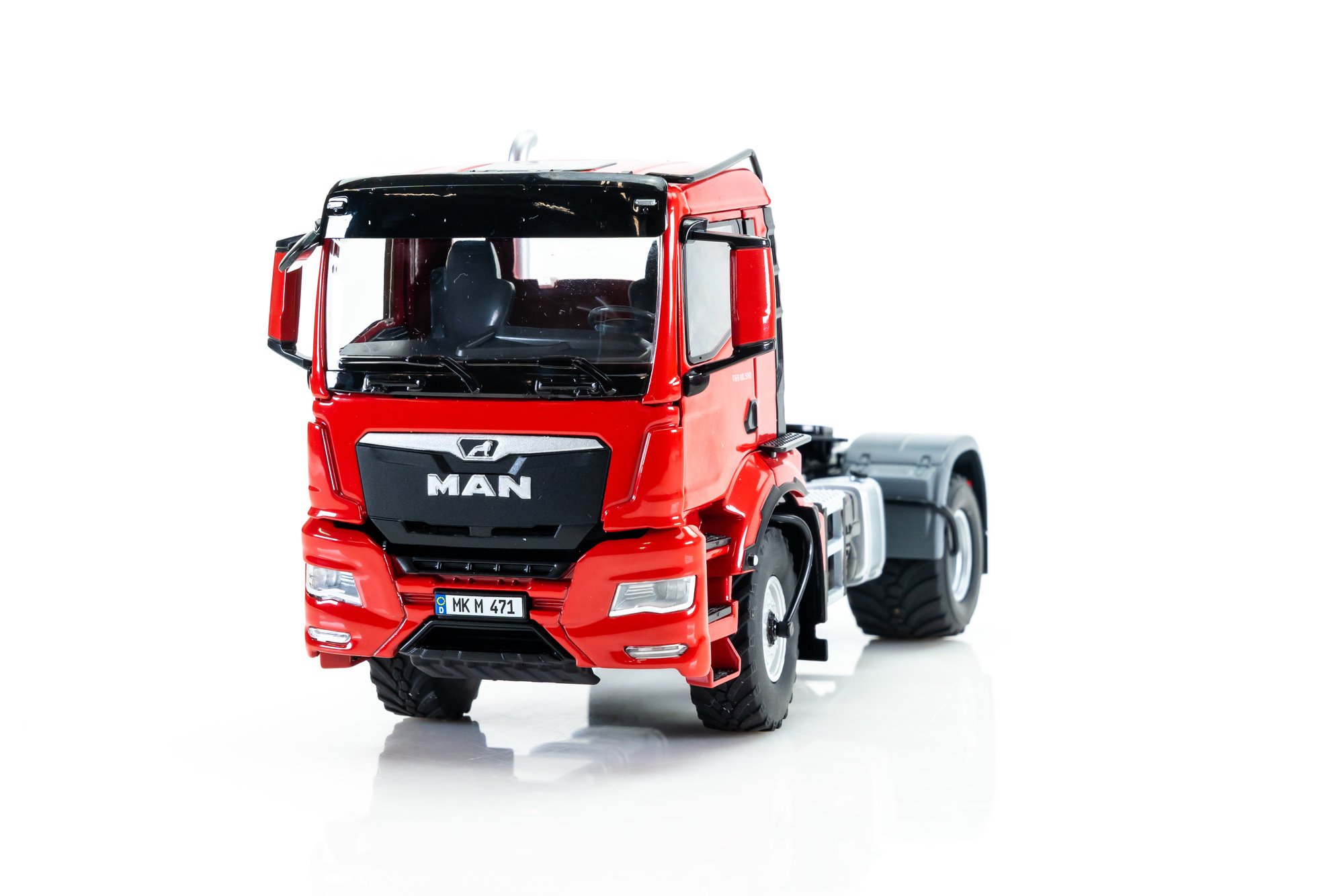 世界を買える 海外ブランド tractor 2-axle BL 4x4 18.510 TGS MAN - Modelsnavigator.com | red モデルカー