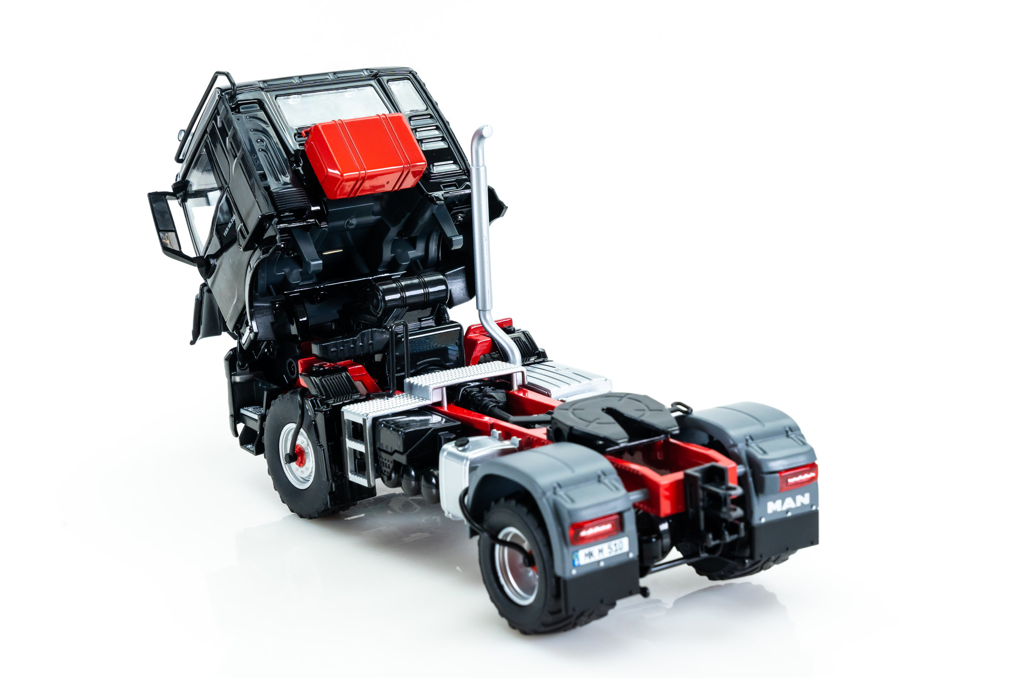 MAN TGS 18.510 4x4 BL 2-axle tractor - black