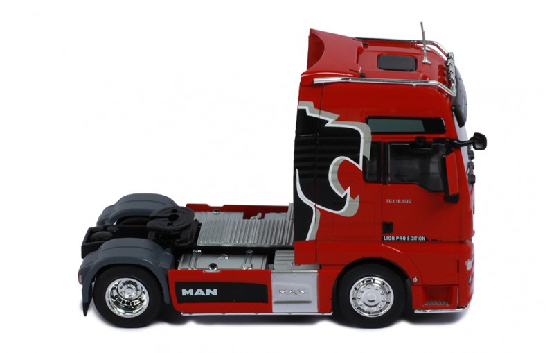 MAN TGX 18.500 XXL Lion Pro EDITION - ITALERI 1:24 TRUCK