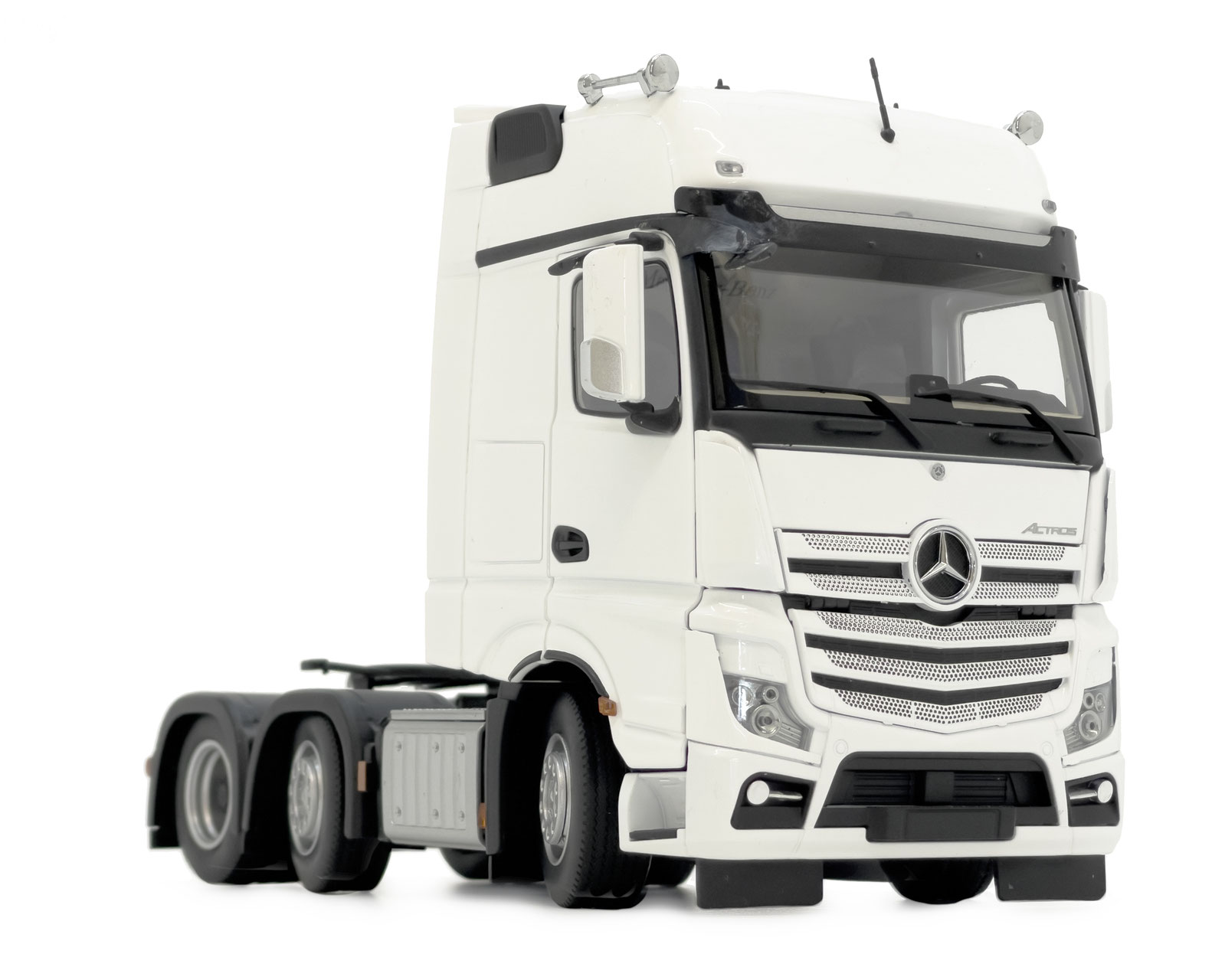 Mercedes-Benz Actros Gigaspace 6x2 white | Modelsnavigator.com
