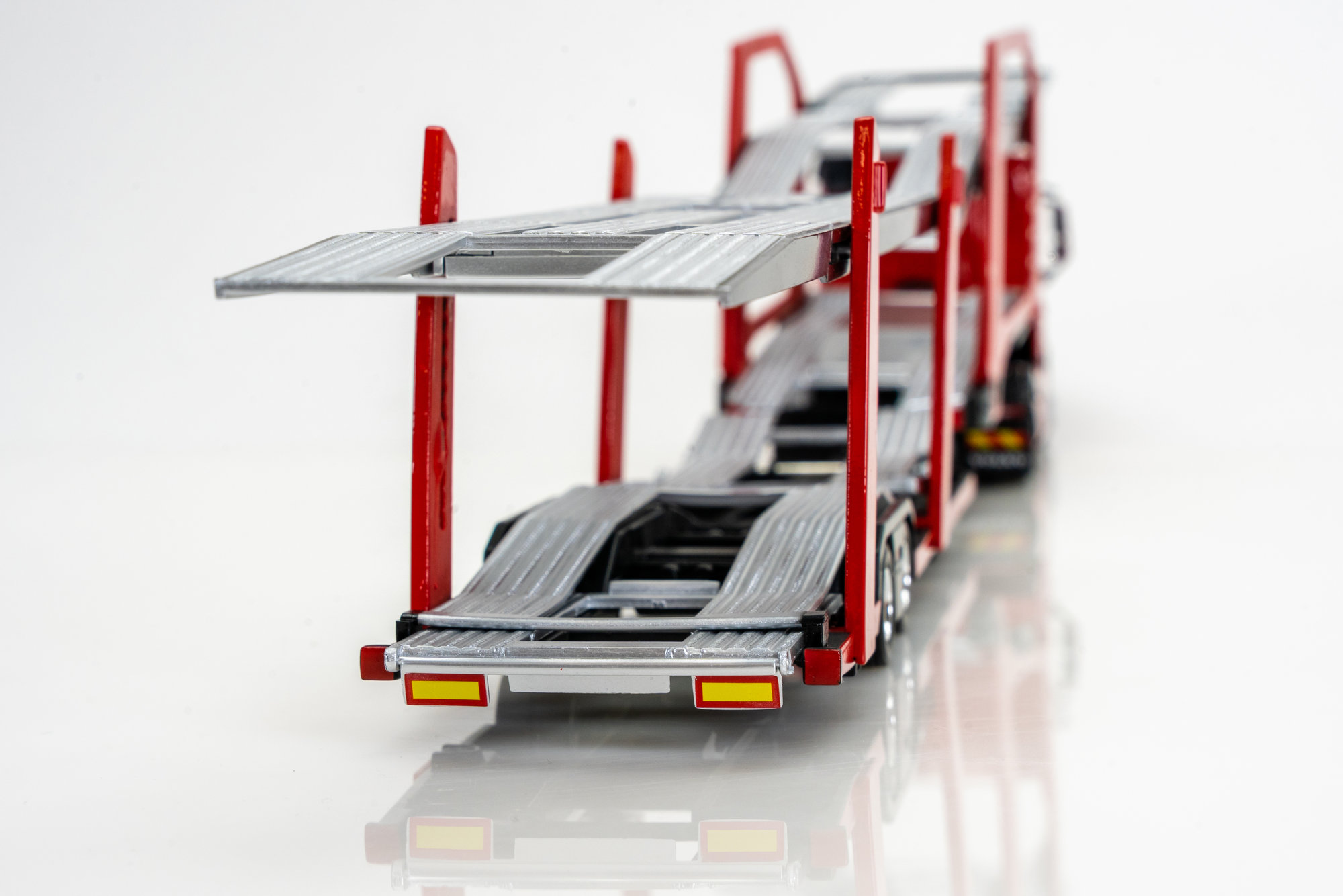 VOLVO - FH4 500 auto transporter, red | Modelsnavigator.com VOLVO - FH4 500 auto transporter, red | Modelsnavigator.com