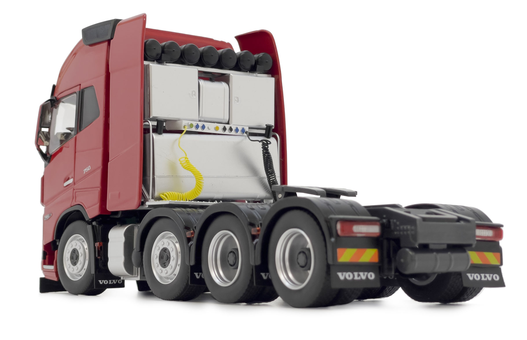 Volvo FH5 truck 8x2 red | Modelsnavigator.com