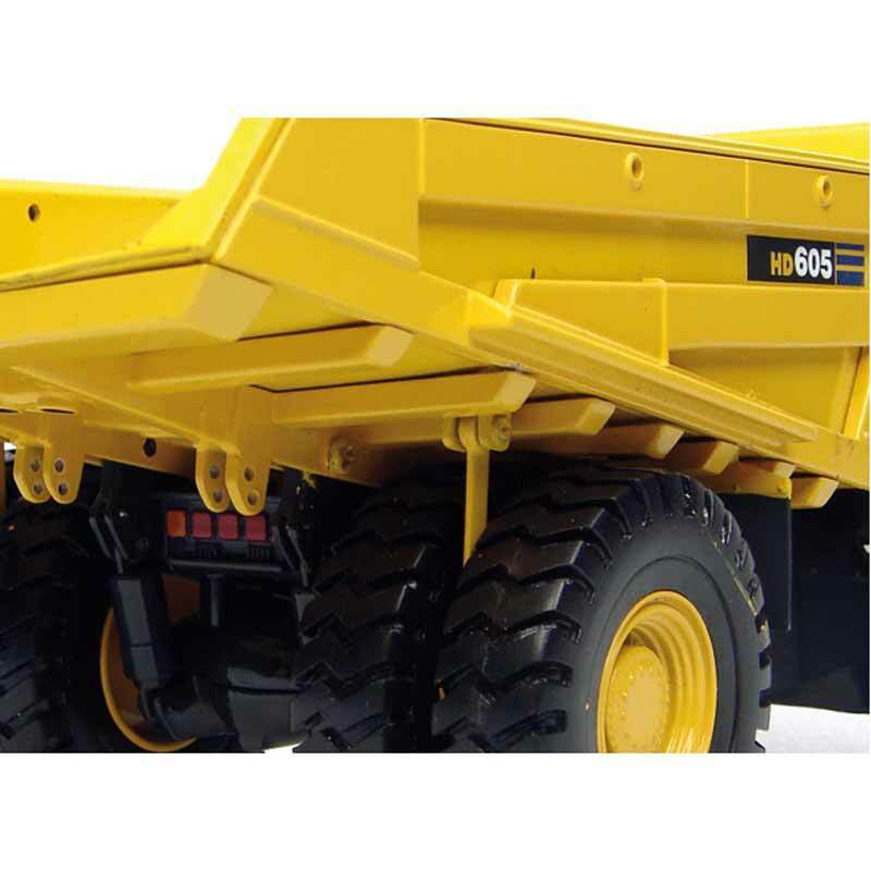 CAT 777D & KOMATSU HD605 ミニカーセット CAT 777D & KOMATSU HD605
