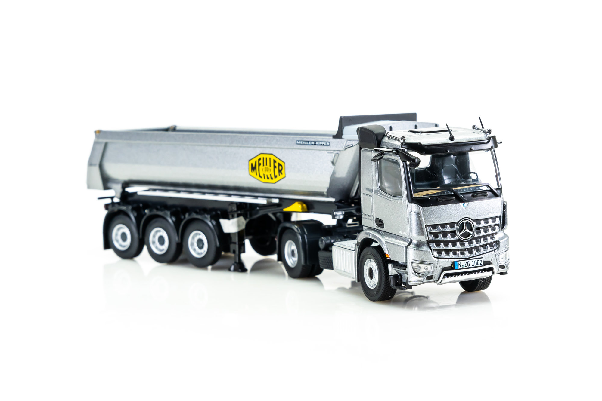 Mercedes-Benz Arocs 4x2 with tilting trailer Meiller, grey