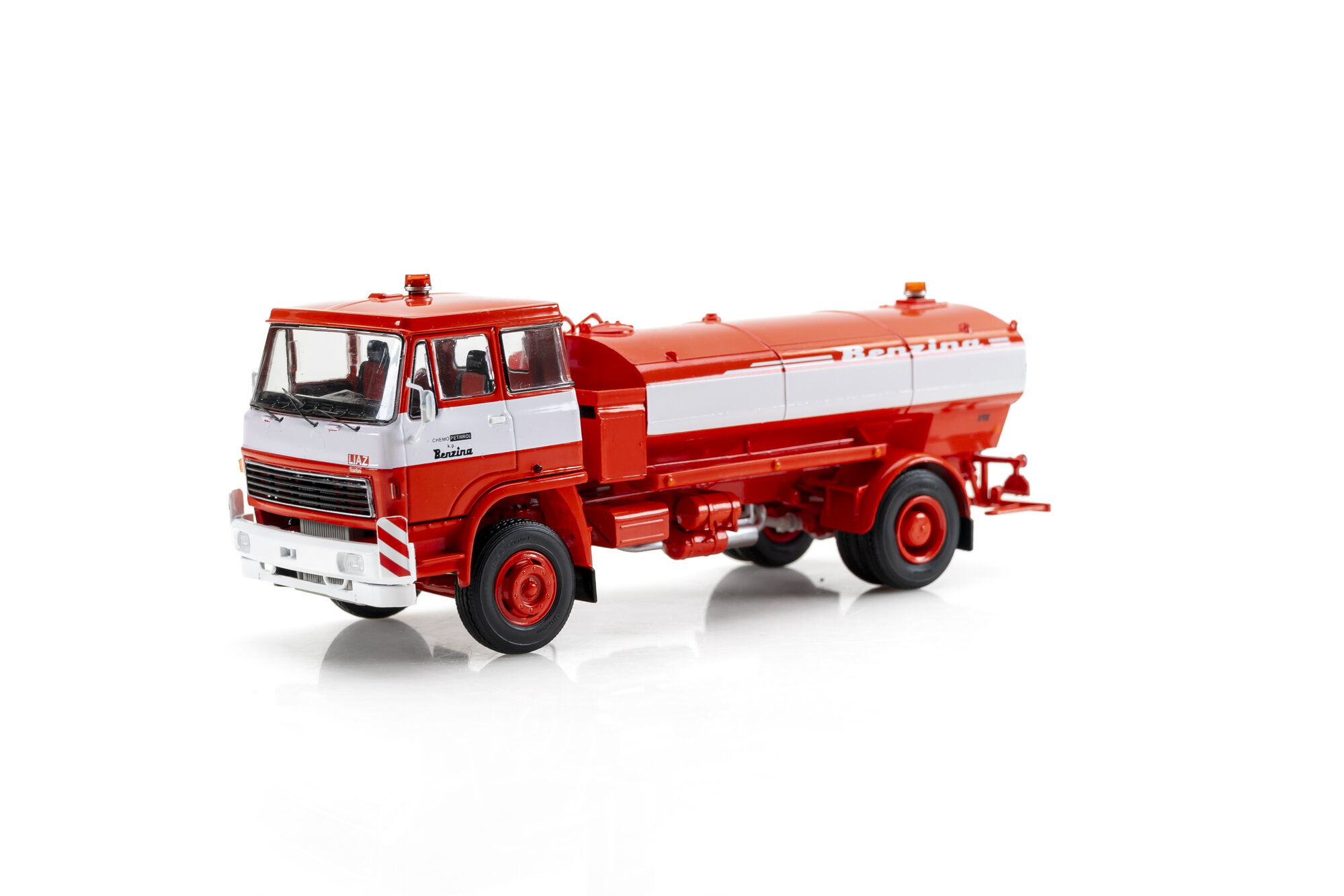 LIAZ 100.850 SA 8, Benzina | Modelsnavigator.com