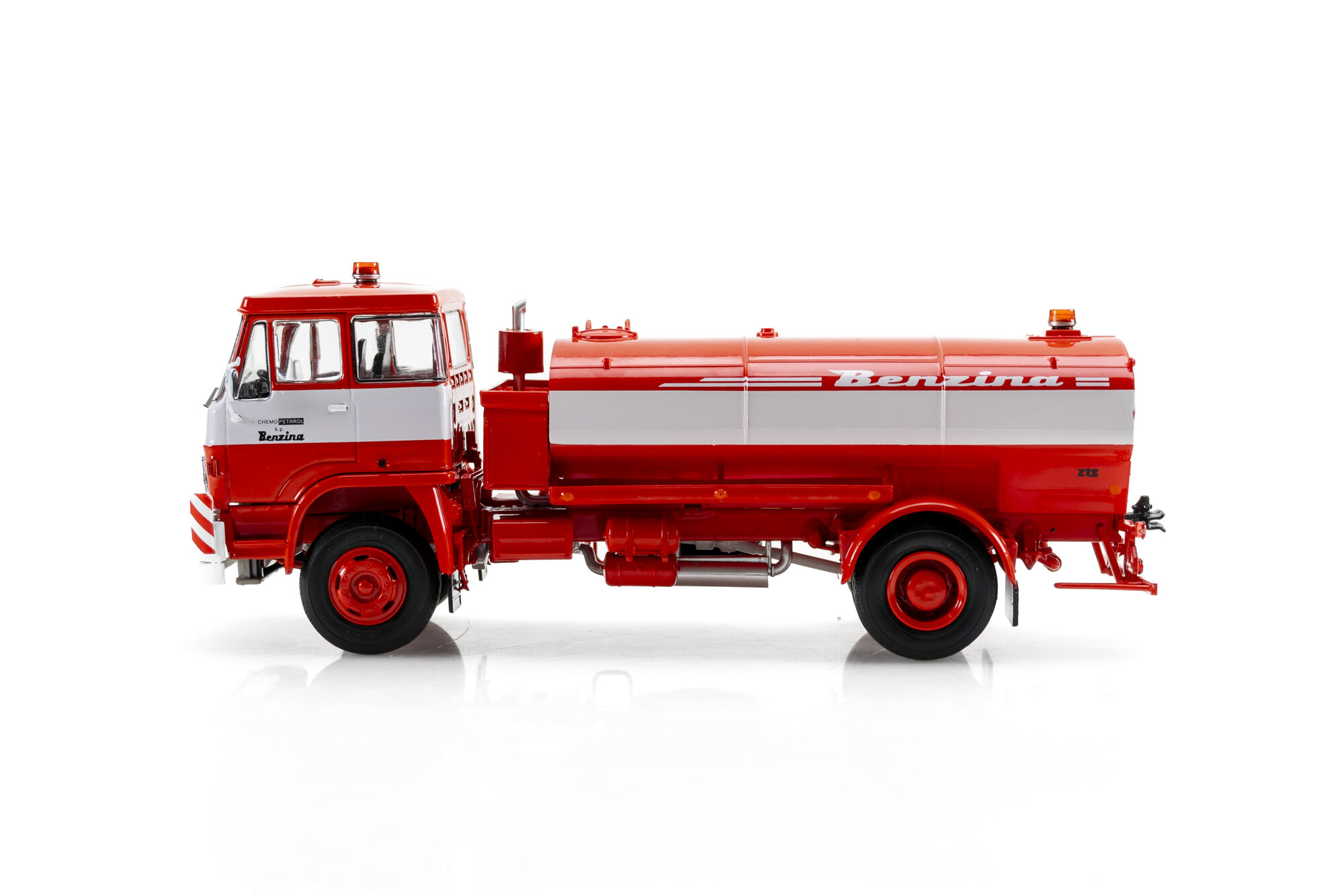LIAZ 100.850 SA 8, Benzina | Modelsnavigator.com