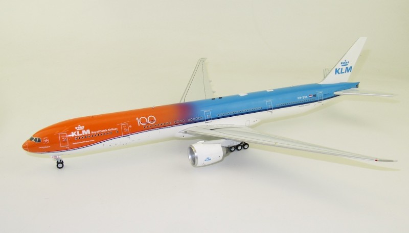 Boeing B777-300ER KLM Orange Pride with 